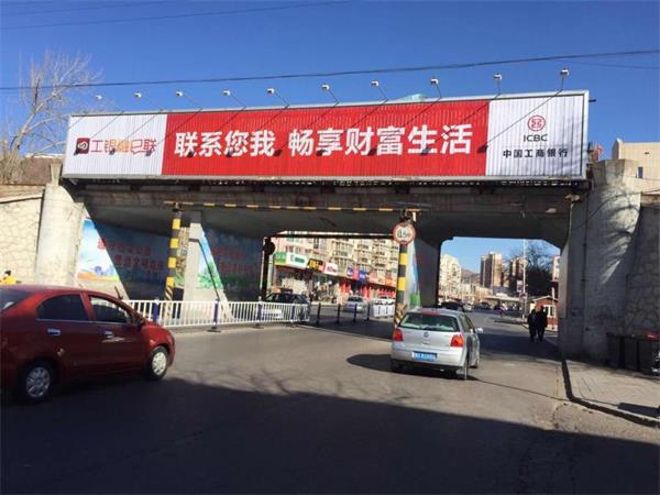 張家口橋體三面翻廣告