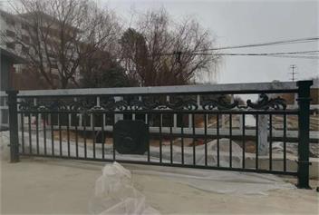 鋅鋼護(hù)欄制作